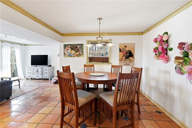 1991 Kinridge Road, Marietta, GA 30062