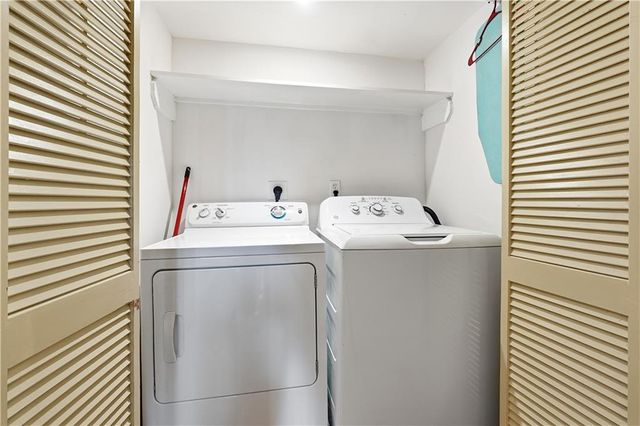 1991 Kinridge Road, Marietta, GA 30062