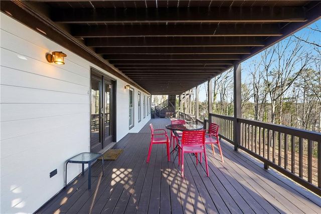 1991 Kinridge Road, Marietta, GA 30062