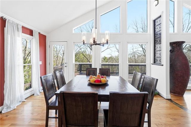 1991 Kinridge Road, Marietta, GA 30062