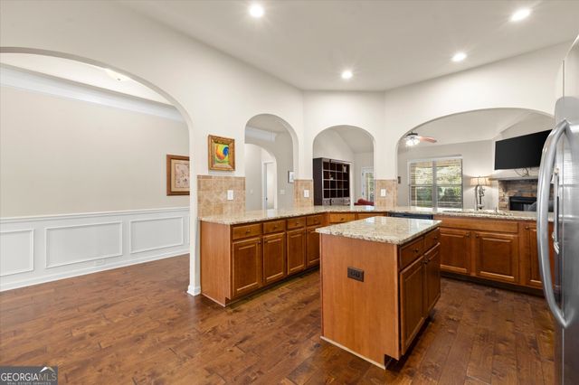 1915 Walking Horse Trail, Cumming, GA 30041