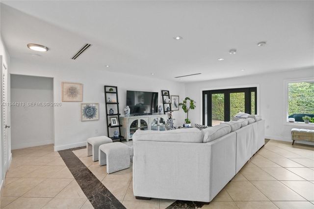 7145 SW 92nd Ct, Miami, FL 33173