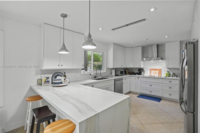 7145 SW 92nd Ct, Miami, FL 33173