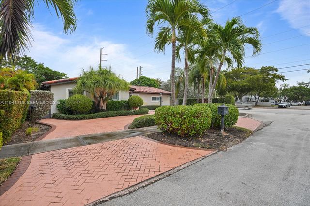 7145 SW 92nd Ct, Miami, FL 33173