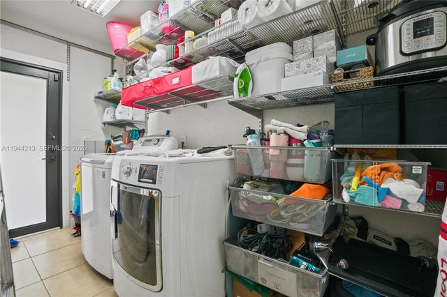 7145 SW 92nd Ct, Miami, FL 33173