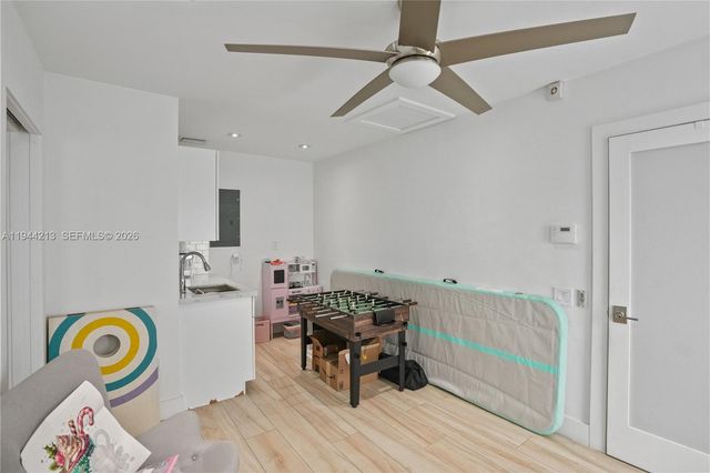 7145 SW 92nd Ct, Miami, FL 33173