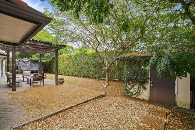 7145 SW 92nd Ct, Miami, FL 33173