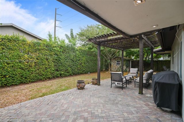 7145 SW 92nd Ct, Miami, FL 33173