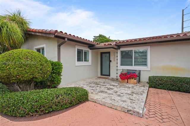 7145 SW 92nd Ct, Miami, FL 33173