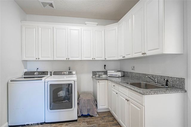 7922 Los Palmas Drive, Oak Hills, CA 92344