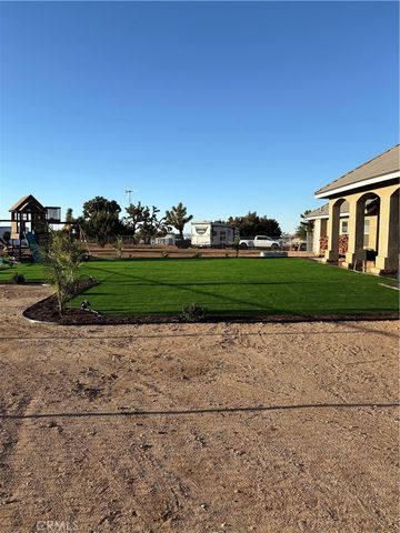 7922 Los Palmas Drive, Oak Hills, CA 92344