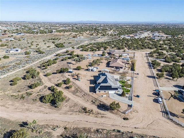 7922 Los Palmas Drive, Oak Hills, CA 92344