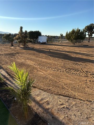 7922 Los Palmas Drive, Oak Hills, CA 92344