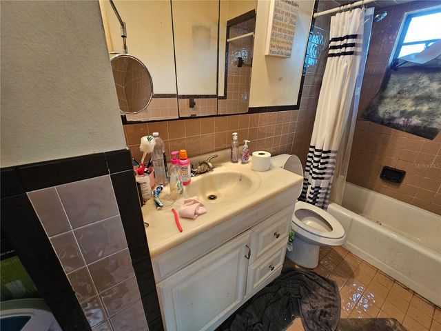 4153 LANCASTER DRIVE, Sarasota, FL 34241