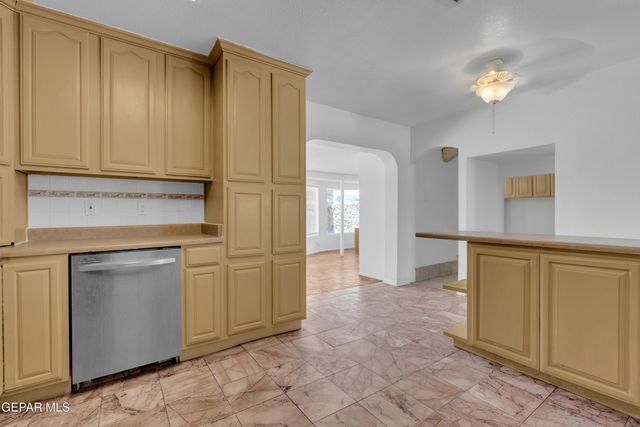 5324 CAPISTRANO Drive, El Paso, TX 79924