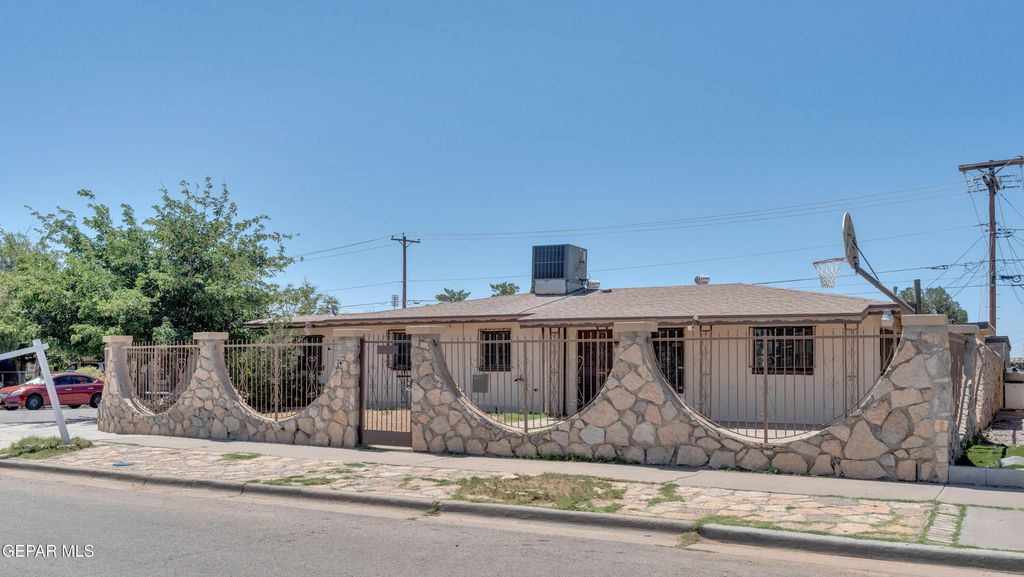 5324 CAPISTRANO Drive, El Paso, TX 79924