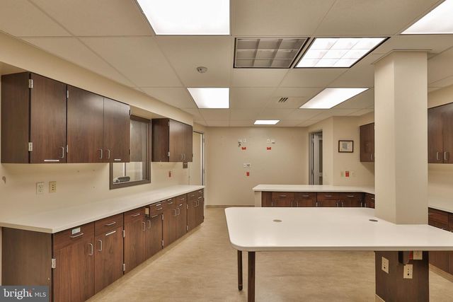 2346 JACKSONVILLE RD, Bethlehem, PA 18017