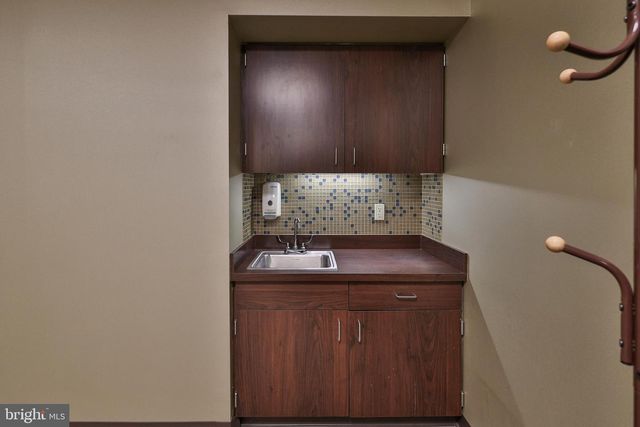 2346 JACKSONVILLE RD, Bethlehem, PA 18017