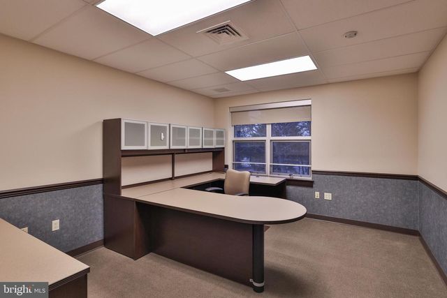 2346 JACKSONVILLE RD, Bethlehem, PA 18017