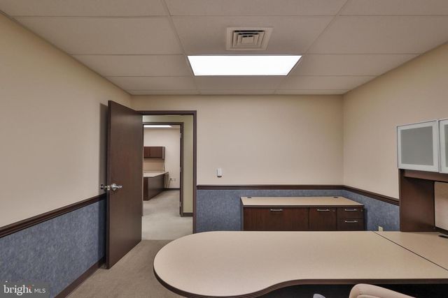 2346 JACKSONVILLE RD, Bethlehem, PA 18017