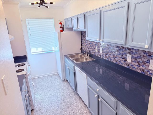 6519 W NEWBERRY ROAD 307, Gainesville, FL 32607