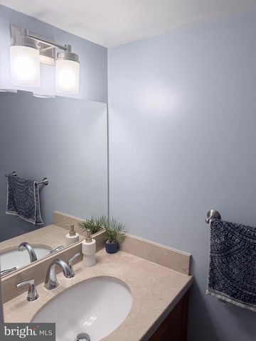 2254 COVENT GARDENS CT, Reston, VA 20191