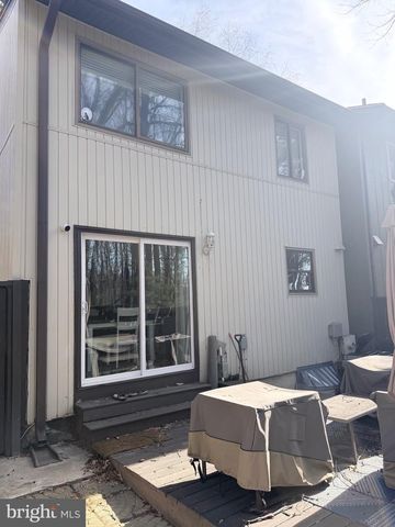 2254 COVENT GARDENS CT, Reston, VA 20191