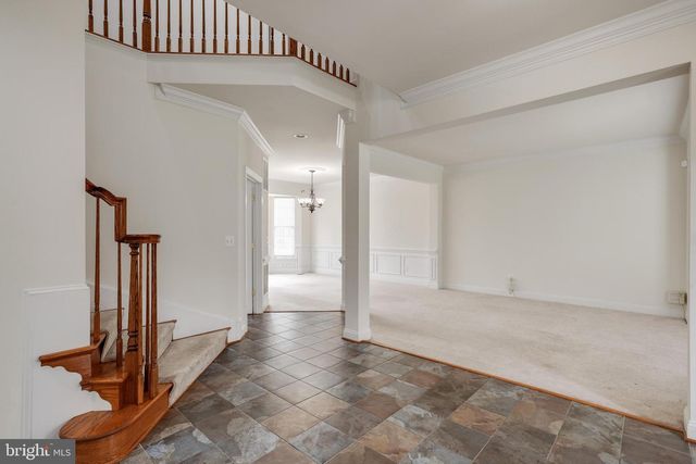 19237 POTOMAC CREST DR, Triangle, VA 22172