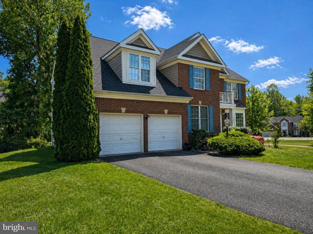 19237 POTOMAC CREST DR, Triangle, VA 22172