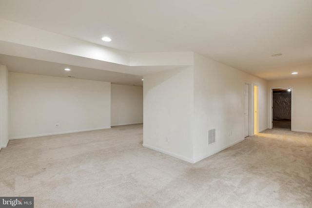 19237 POTOMAC CREST DR, Triangle, VA 22172