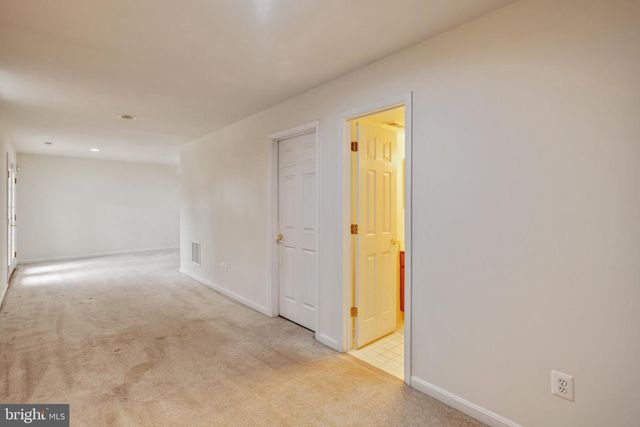 19237 POTOMAC CREST DR, Triangle, VA 22172