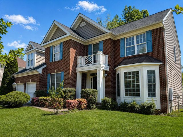 19237 POTOMAC CREST DR, Triangle, VA 22172