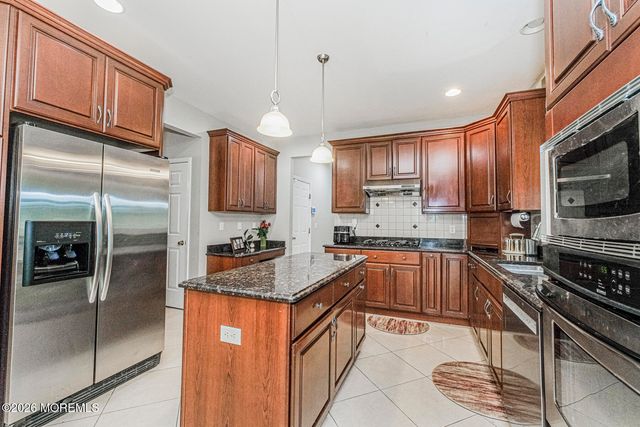 111 Delmonico Avenue, Franklin Twp, NJ 08873