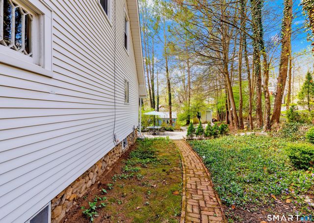 75 Perry Avenue, Norwalk, CT 06850