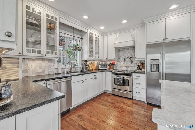 75 Perry Avenue, Norwalk, CT 06850