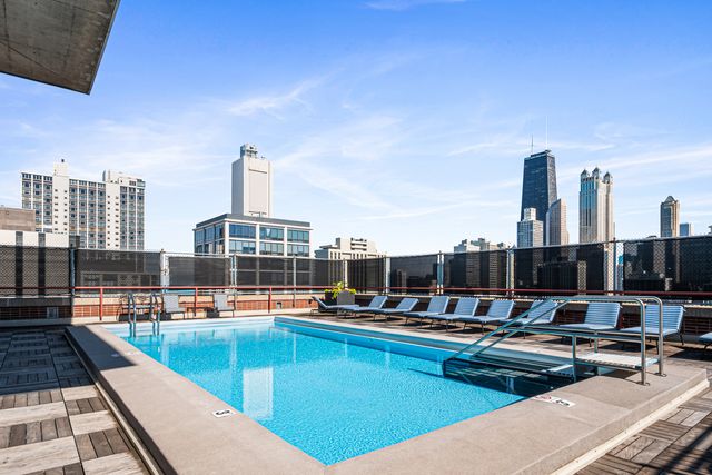 1325 N State Parkway 6D, Chicago, IL 60610