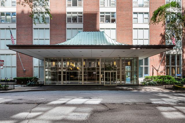 1325 N State Parkway 6D, Chicago, IL 60610
