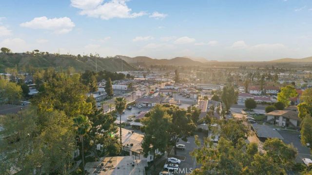 1735 E Washington F14 F14, Colton, CA 92324