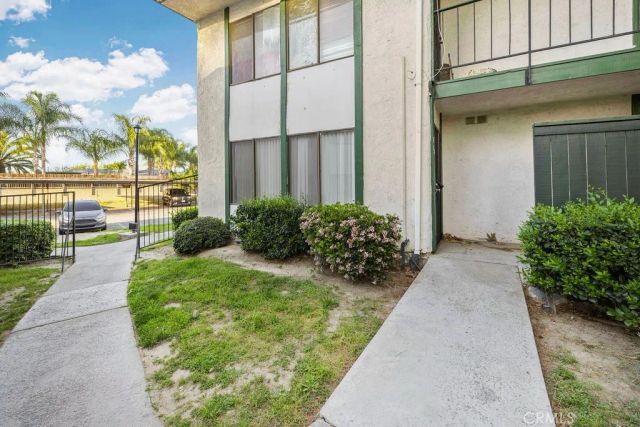 1735 E Washington F14 F14, Colton, CA 92324