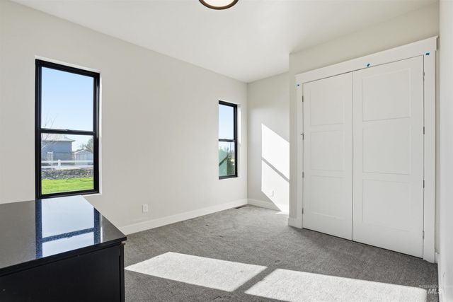 320 W Homedale, Caldwell, ID 83607