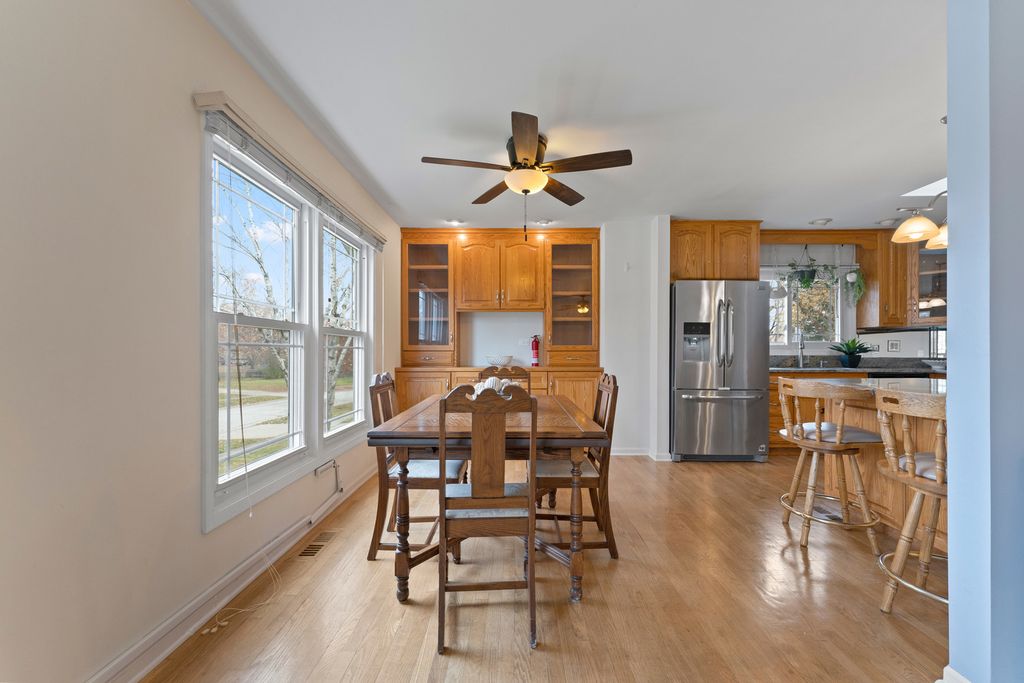 309 Plymouth Lane NW, Bloomingdale, IL 60108 — photo 5