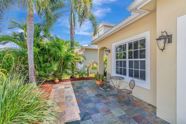 6788 Hendry Drive, Lake Worth, FL 33463