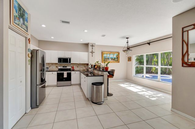 6788 Hendry Drive, Lake Worth, FL 33463