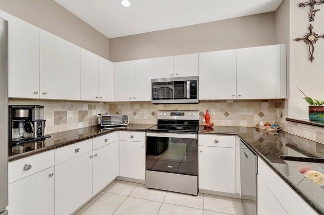 6788 Hendry Drive, Lake Worth, FL 33463