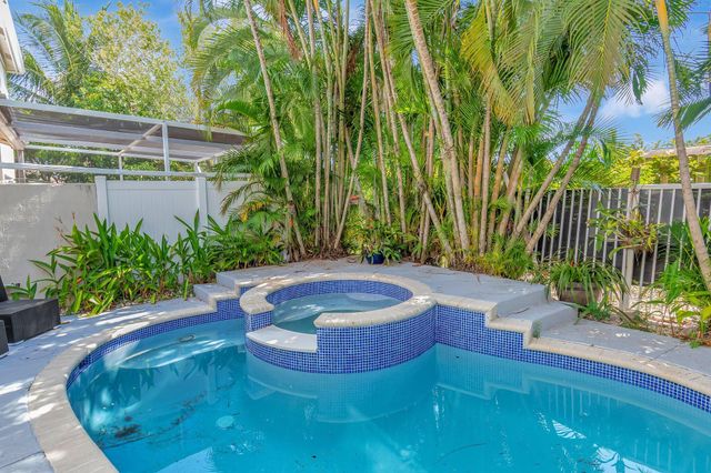 6788 Hendry Drive, Lake Worth, FL 33463