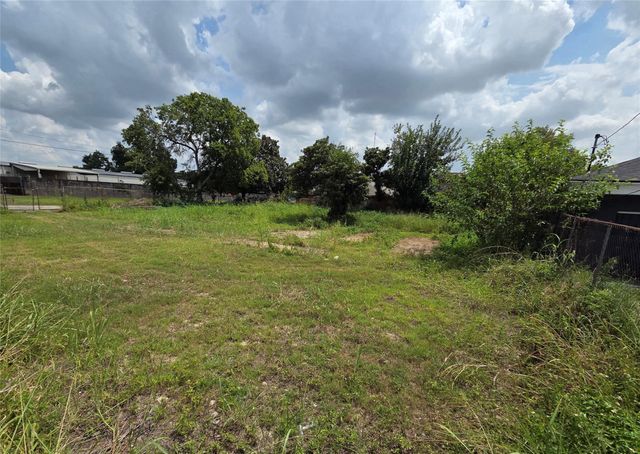 5514 Jensen Drive, Houston, TX 77026