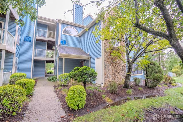 250 Crosspointe Drive, East Brunswick, NJ 08816