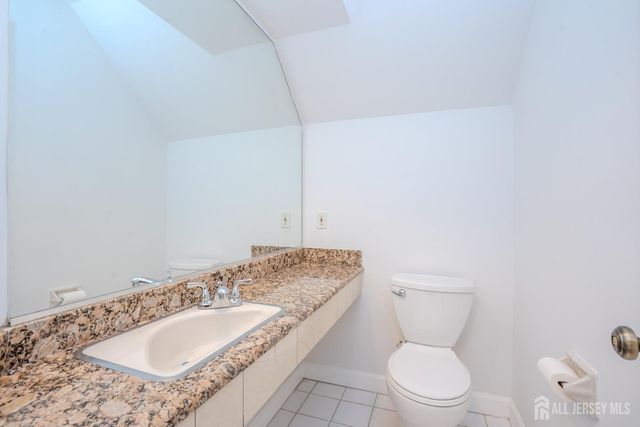 250 Crosspointe Drive, East Brunswick, NJ 08816