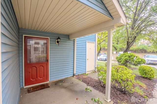 250 Crosspointe Drive, East Brunswick, NJ 08816