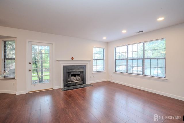 250 Crosspointe Drive, East Brunswick, NJ 08816
